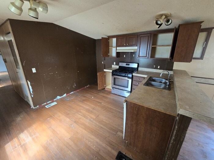 3500 N Dirksen Pkwy #66 - Photo 5 of 10