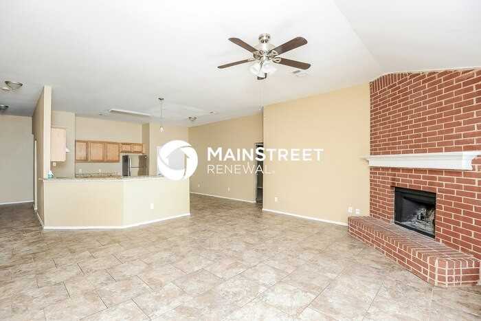 2309 Eden Green Dr - Photo 3 of 16