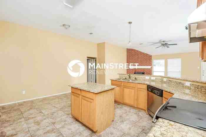 2309 Eden Green Dr - Photo 6 of 16