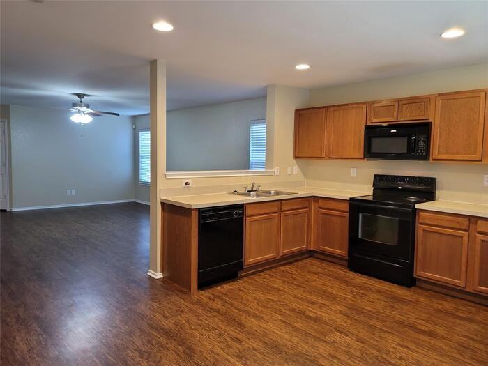 1340 Gayle St - Photo 7 of 19