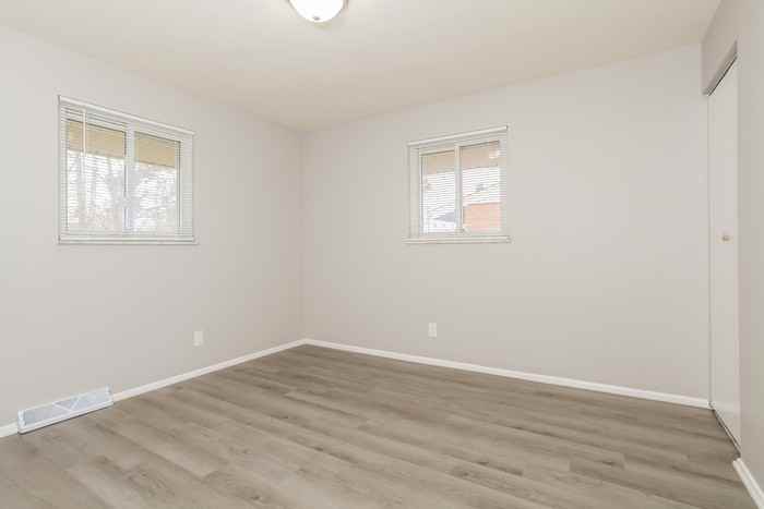 3683 Ripplegrove Dr - Photo 5 of 10
