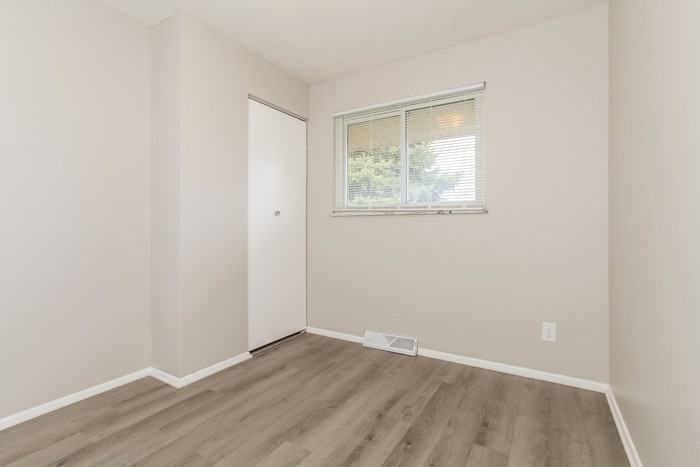 3683 Ripplegrove Dr - Photo 7 of 10