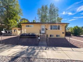 705 Custer Ave #B - Photo 1 of 1