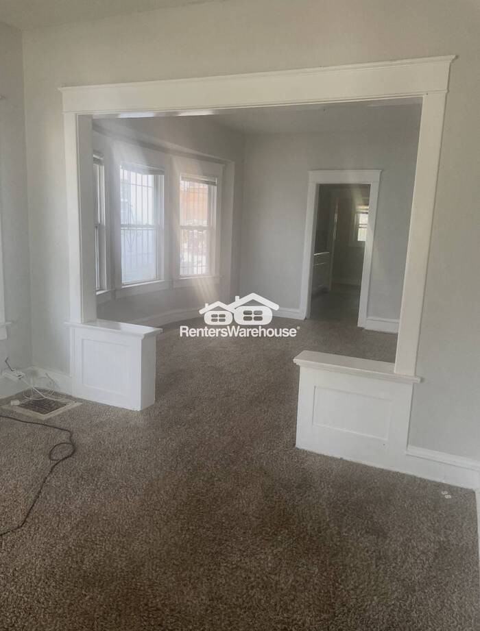 3310 College Ave - Photo 3 of 10