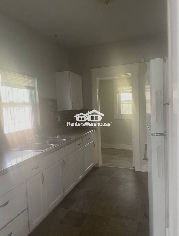 3310 College Ave - Photo 5 of 10