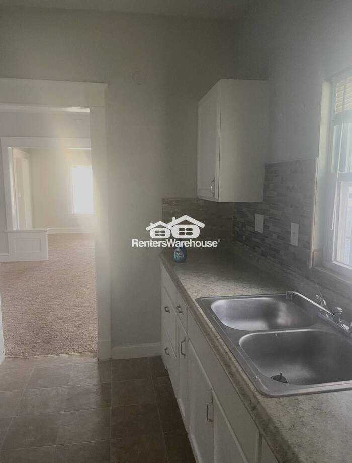 3310 College Ave - Photo 6 of 10