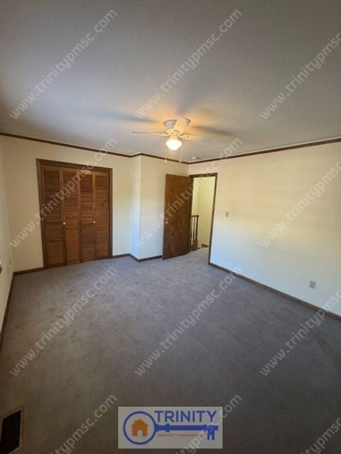 415 Nelson Dr #C - Photo 5 of 13