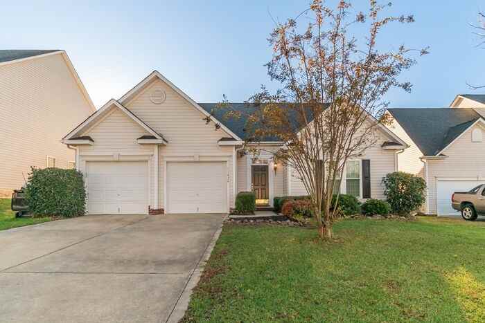 11824 Guildhall Ln - Photo 2 of 24
