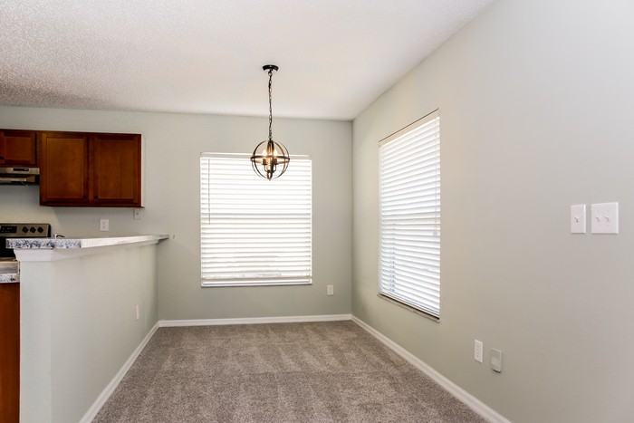 289 W Jayce Way - Photo 4 of 10