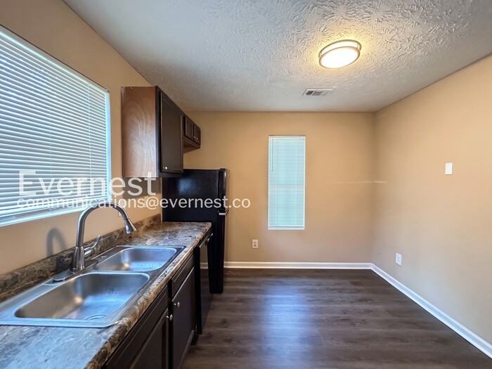 6607 Ivy Log Dr - Photo 4 of 24