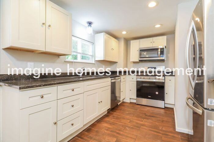 211 57th St #1 - Photo 6 of 15