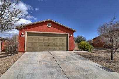5095 E Fishhook Ct - Photo 2 of 20