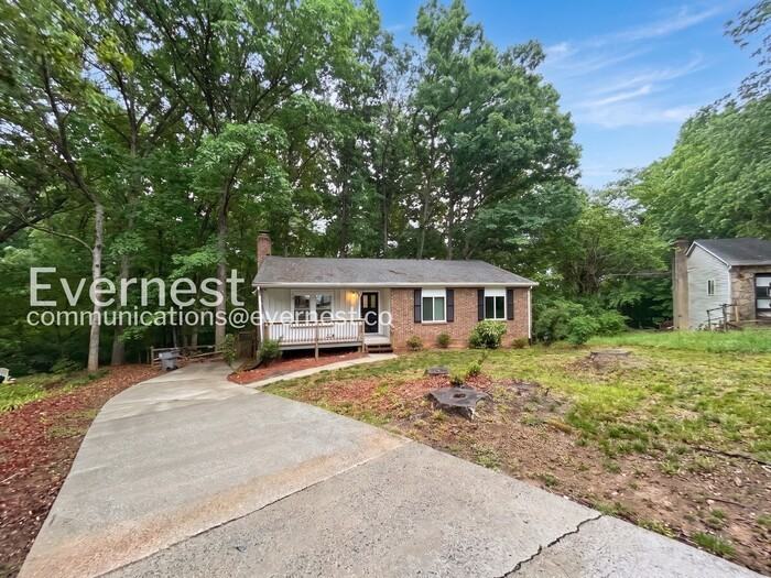 8461 Huntdale Ct - Photo 3 of 25