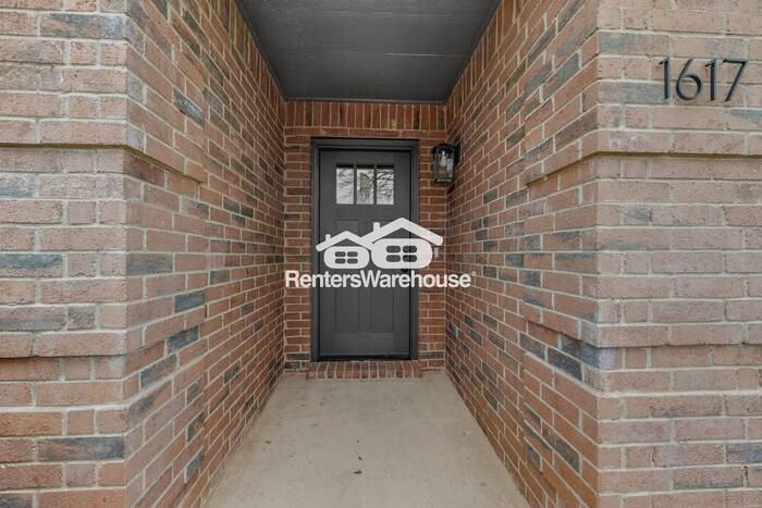 1617 Fieldstone Dr - Photo 6 of 43