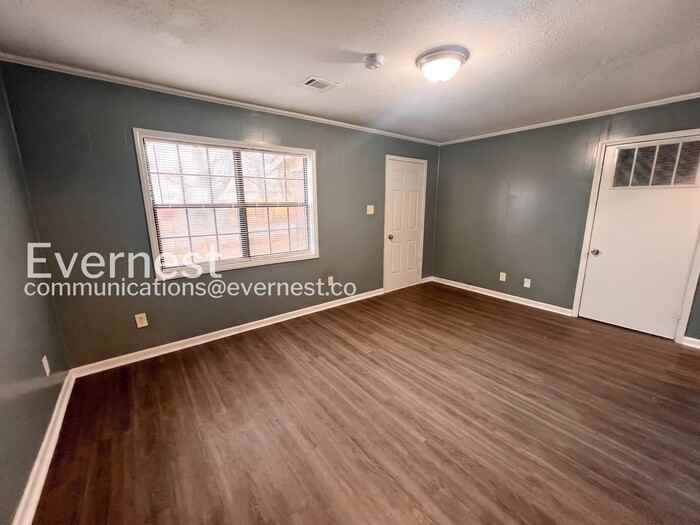 5801 W 59th St - Photo 3 of 16