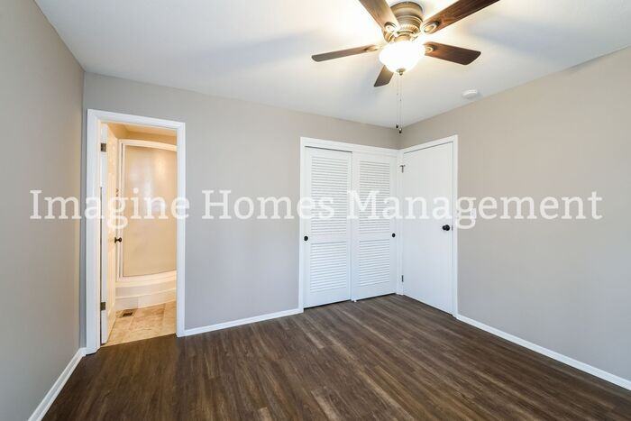 184 Moorewood Ave - Photo 7 of 14