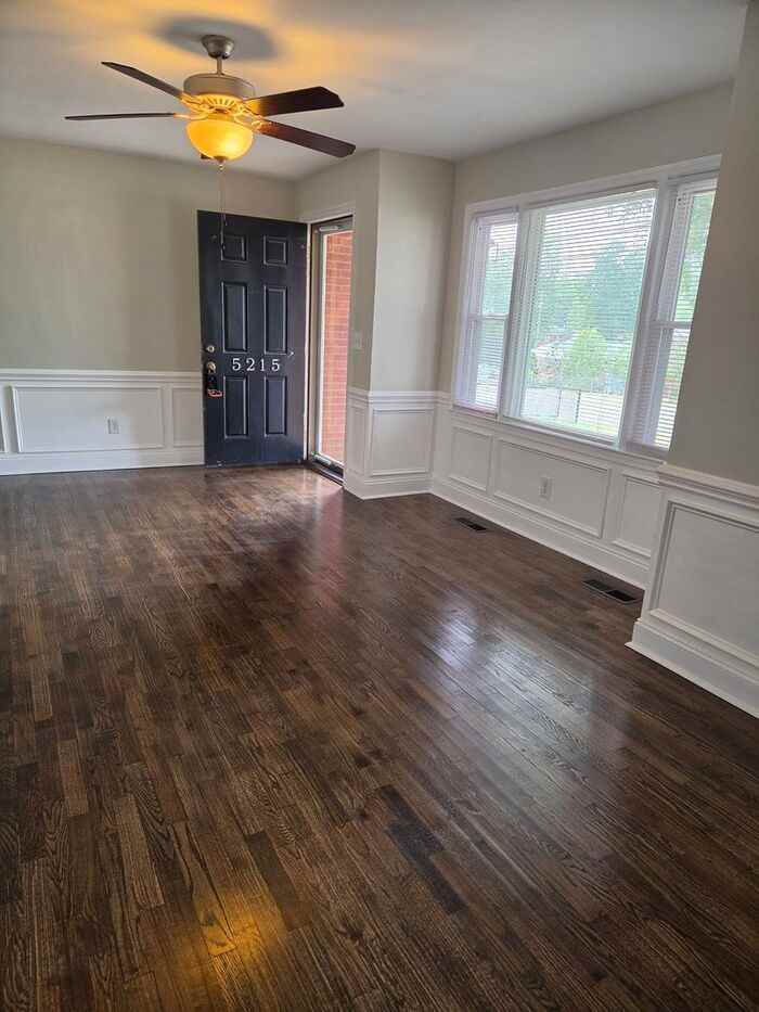 5215 Redwood Dr - Photo 5 of 14