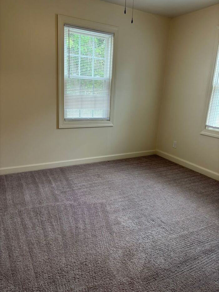 1504 Converse Ave - Photo 6 of 8