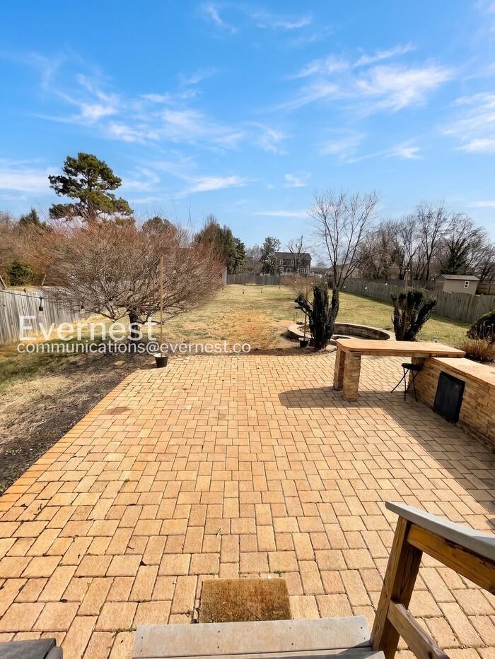 113 Brickert St - Photo 6 of 13