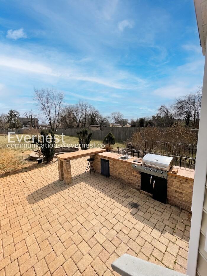 113 Brickert St - Photo 7 of 13