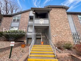 8035 W Eastman Pl #304 - Photo 1 of 1