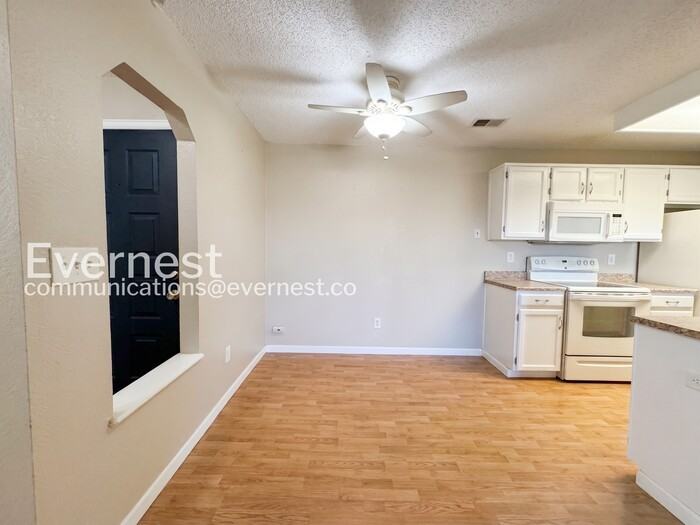 8035 W Eastman Pl #304 - Photo 5 of 23