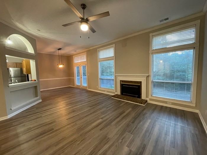 8307 Belstead Brook Ct - Photo 5 of 37