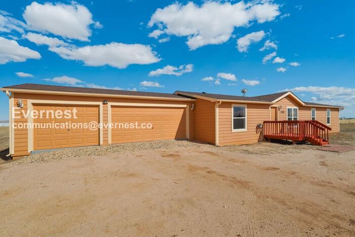 1385 Antelope Dr - Photo 2 of 35
