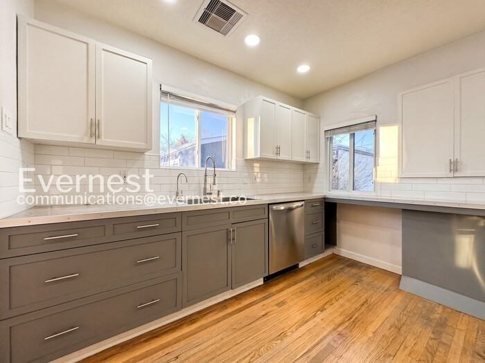 2375 S Lincoln St - Photo 2 of 17