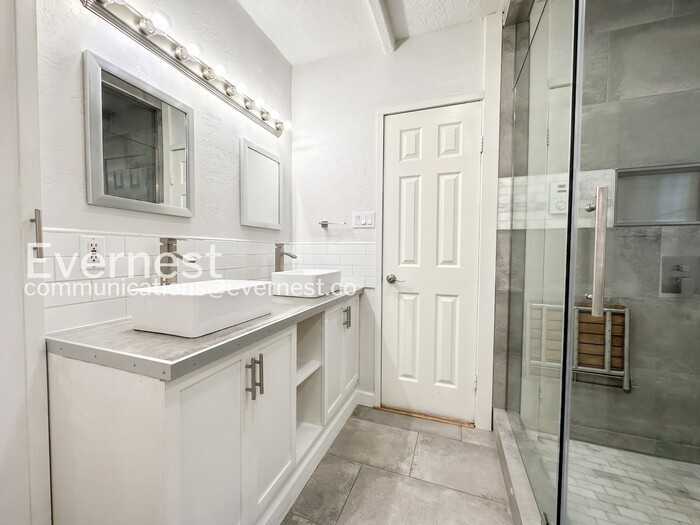2375 S Lincoln St - Photo 6 of 17