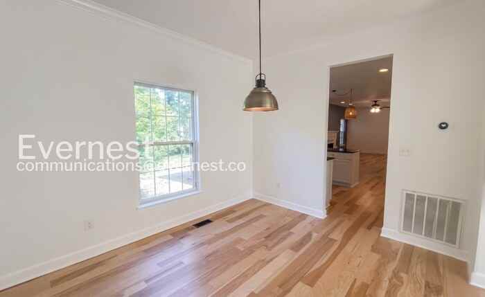 8144 Settlers Way - Photo 7 of 34