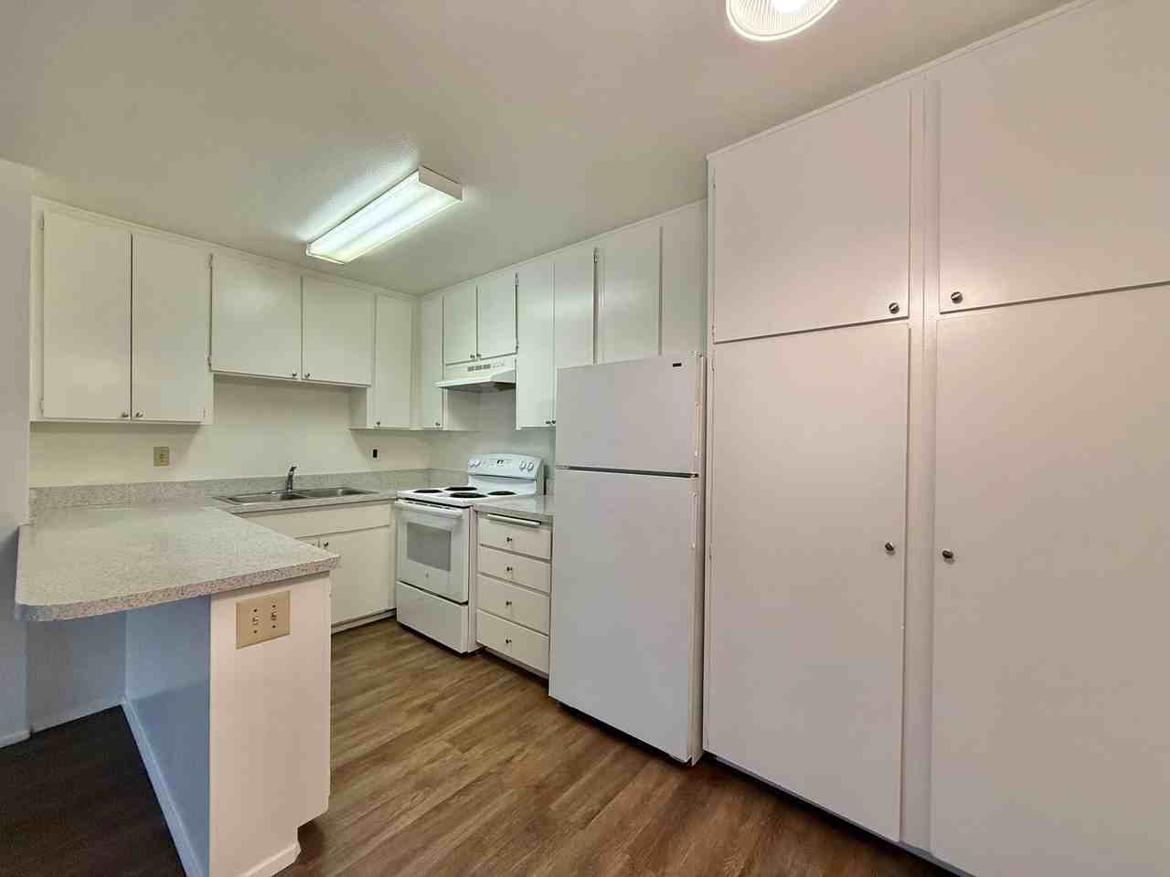 6354 Rancho Mission Rd #501 - Photo 3 of 11