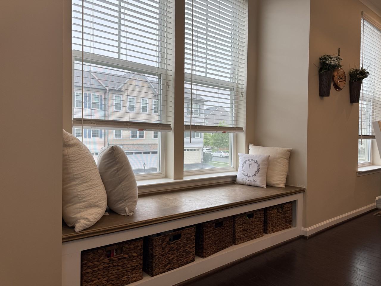 5644 Scott Ridge Pl - Photo 5 of 21