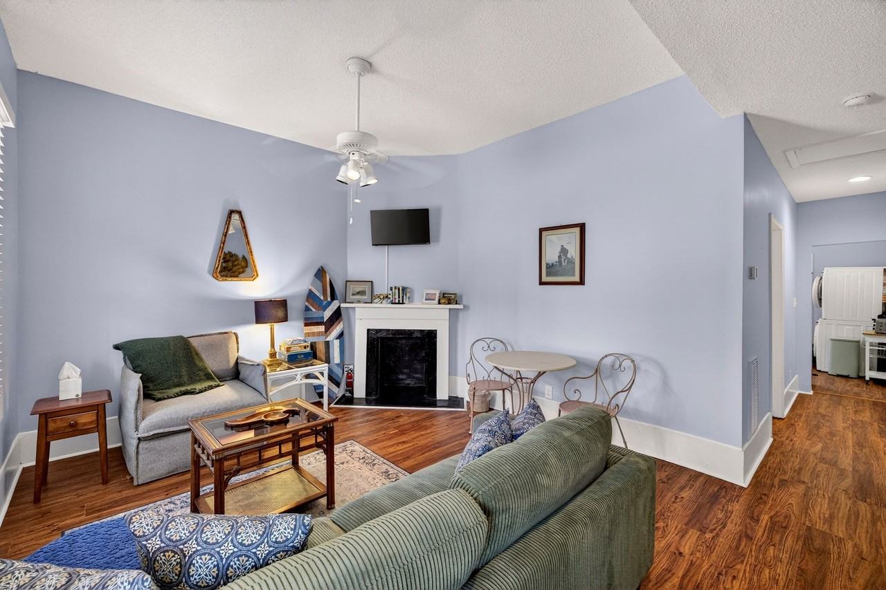 534 E Gordon Ln #NA - Photo 3 of 12