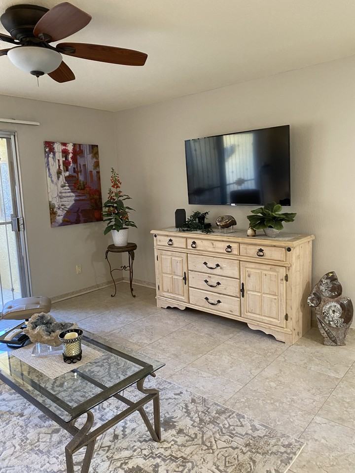 840 S Langley Ave #102 - Photo 6 of 17