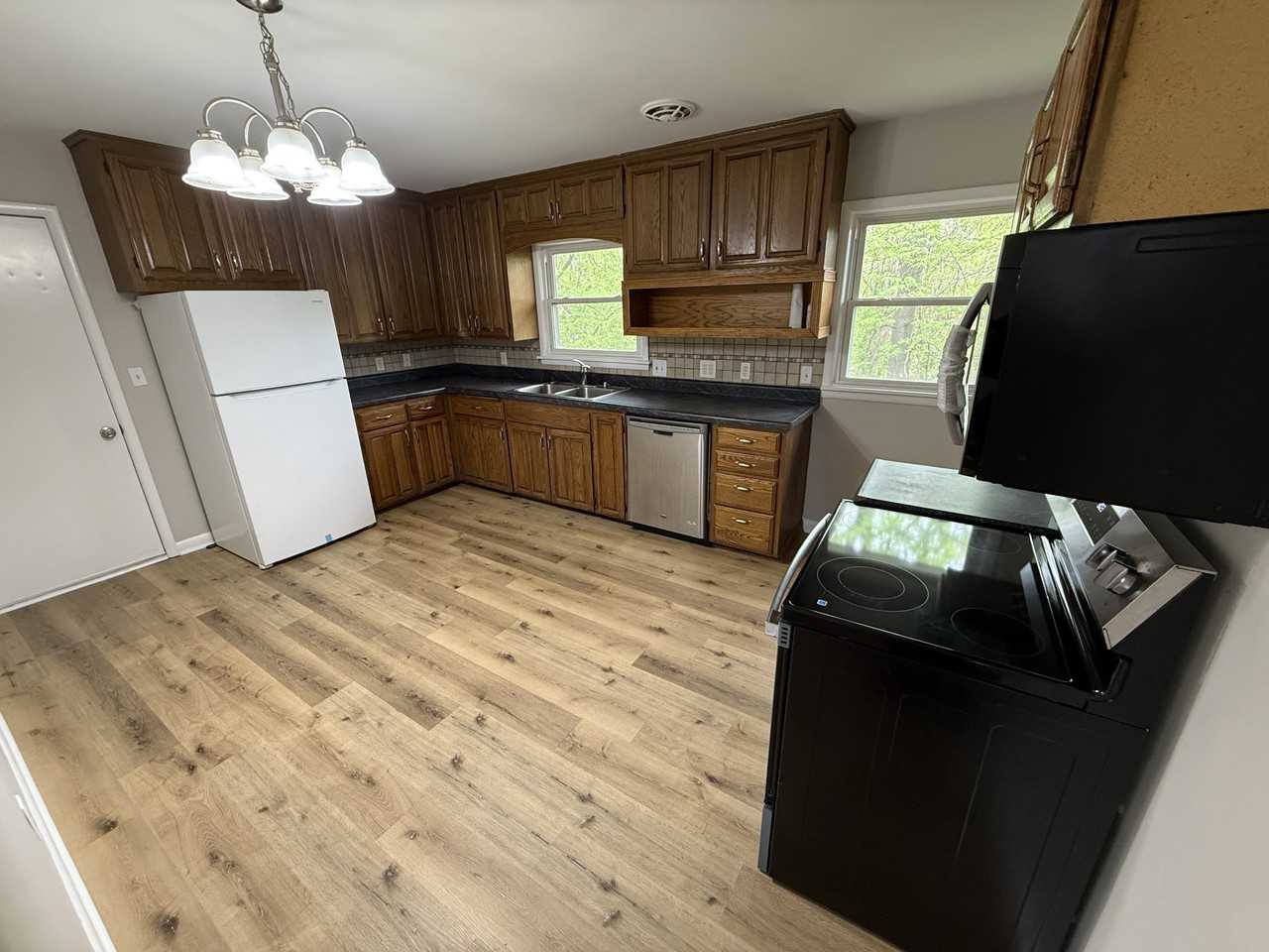 1527 Fulton Ct #NA - Photo 2 of 22