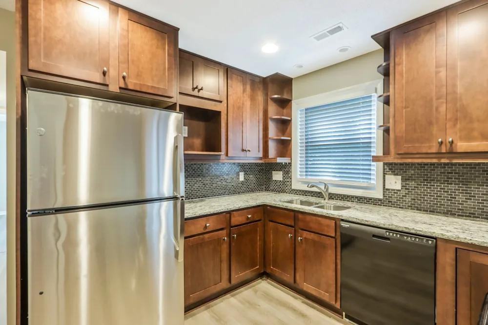 905 Church St Sw #NA - Photo 3 of 5