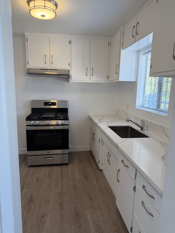 4636 Gleason St #1-2 - Photo 4 of 5