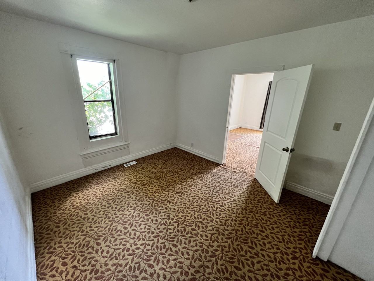 405 N 700 W #NA - Photo 2 of 6