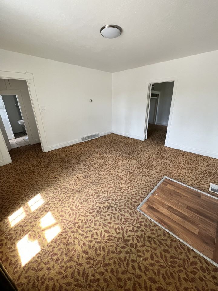 405 N 700 W #NA - Photo 3 of 6