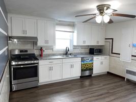 featured image of 633 Grove St #1