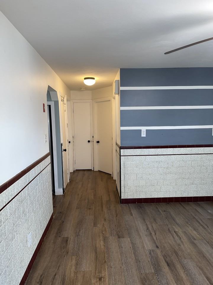 633 Grove St #1 - Photo 2 of 17