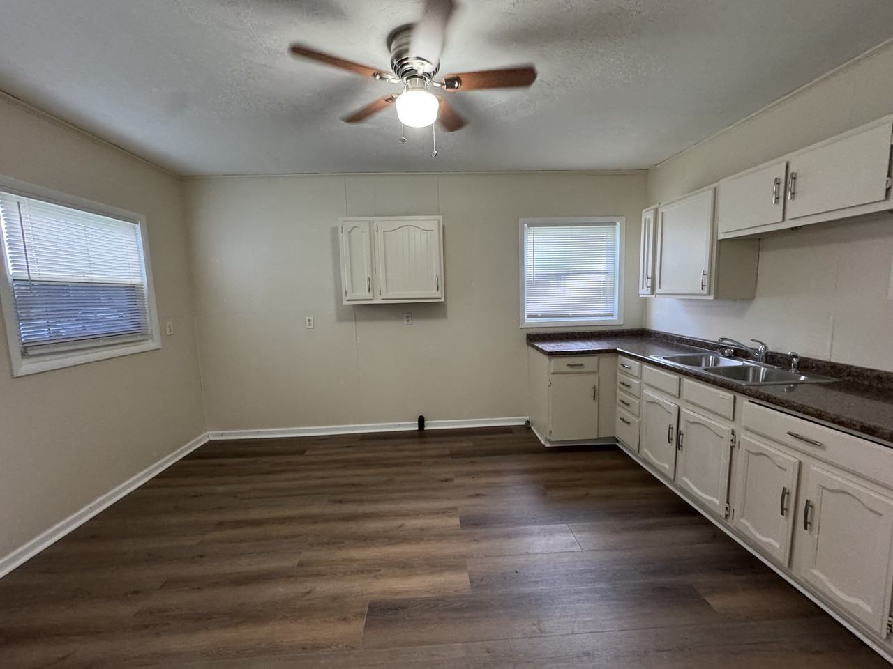 1380 Garfield Ave Sw #NA - Photo 3 of 16