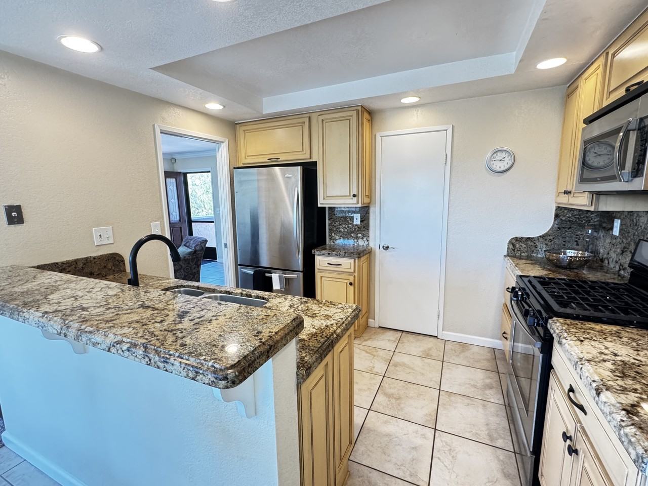 6917 Camino Revueltos #6917 - Photo 6 of 25