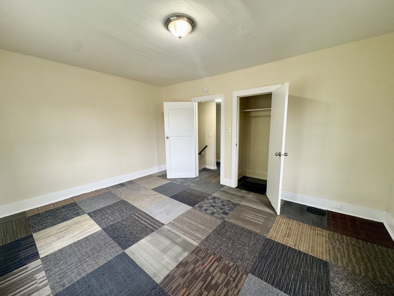 202 Smith Ave Sw #NA - Photo 6 of 12
