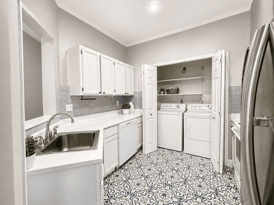 9535 Stillforest #NA - Photo 2 of 21