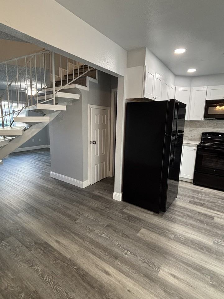 3108 James Ln #3134 - Photo 5 of 9