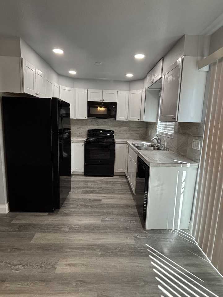 3108 James Ln #3134 - Photo 7 of 9