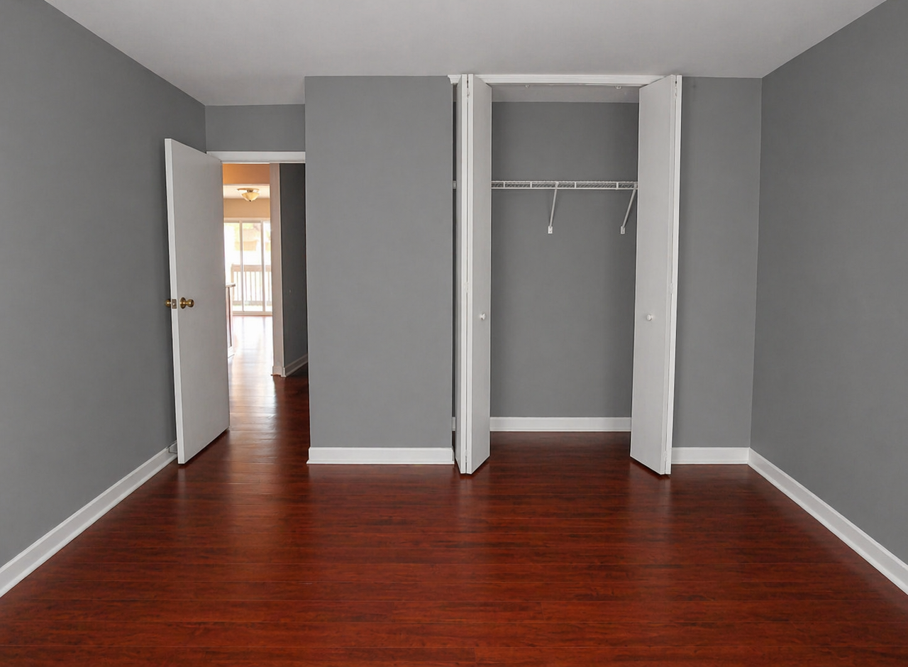 5852 Forest View Rd #F - Photo 4 of 7
