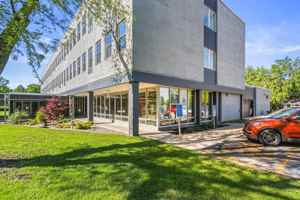 featured image of 703 703 N Park/704 N Main